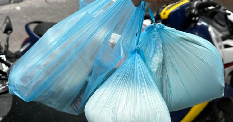 ކޮތަޅުން ލާރި ނެގުން – ރައީސް ސޯލިހަށް ބަޔަކު ދީގެން އުޅޭ ލަނޑެއް!