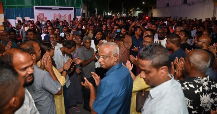 އެމްޑީއޭ އޮތީ ރައީސް އާއި އެކު ބަދަހިކޮށް – މައުރޫފު