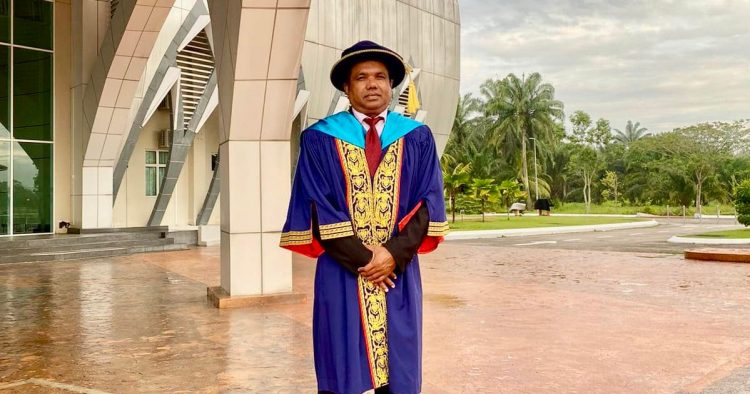 އަދުރޭއަށް ފާޑުކިޔައި، ޕީއެންސީގެ ސެނެޓަރ ޑރ.އަބްދުﷲ އިބްރާހިމް ޕާޓީން ވަކިވެއްޖެ