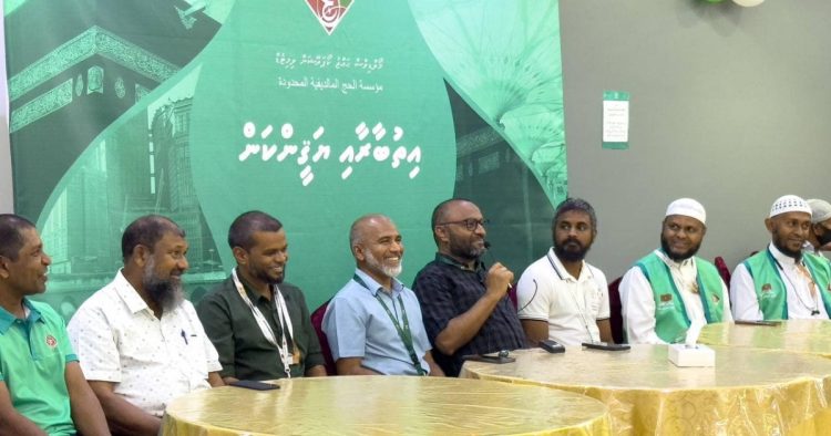 ނުފޫޒާއި ބާރުން ލިބުނު ފުރުސަތުގައި ހައްޖުވުމަށް މިއަދު އަރަފާތު ބިމުގައި ތިބޭއިރު!