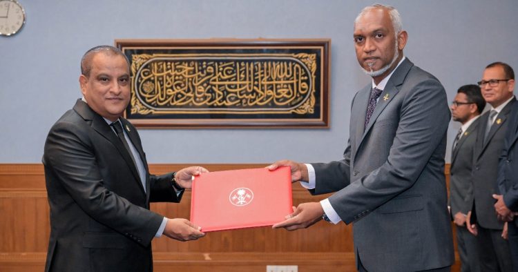 އެލްޖީއޭ ގެ ސީއީއޯ ގެ މަގާމަށް ނިމާލު